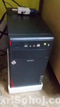 Few day used core i7 desktop pc